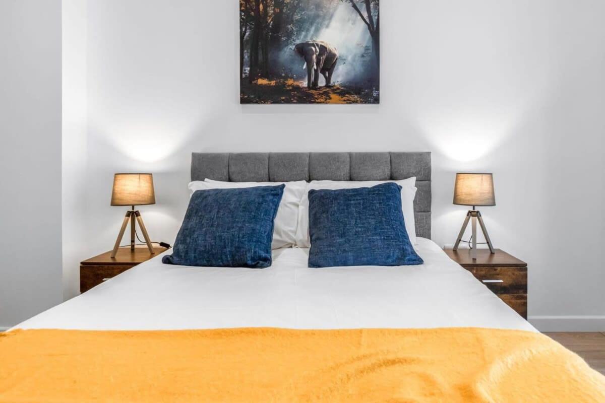 Lovely 1 Bedroom Apartment In Central Woking Exteriér fotografie